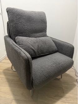 FREE ACCENT CHAIR