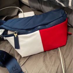 Tommy Hilfiger Fanny Pack NEW
