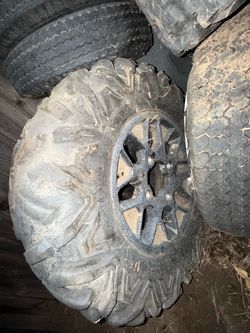 Canam tires  4 lug