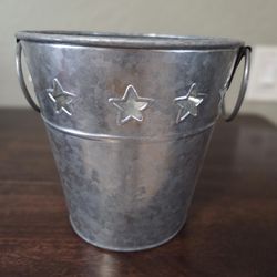 Galvanized Pail With Cutout Stars New Giftable 7x7 $5.00 Ea
