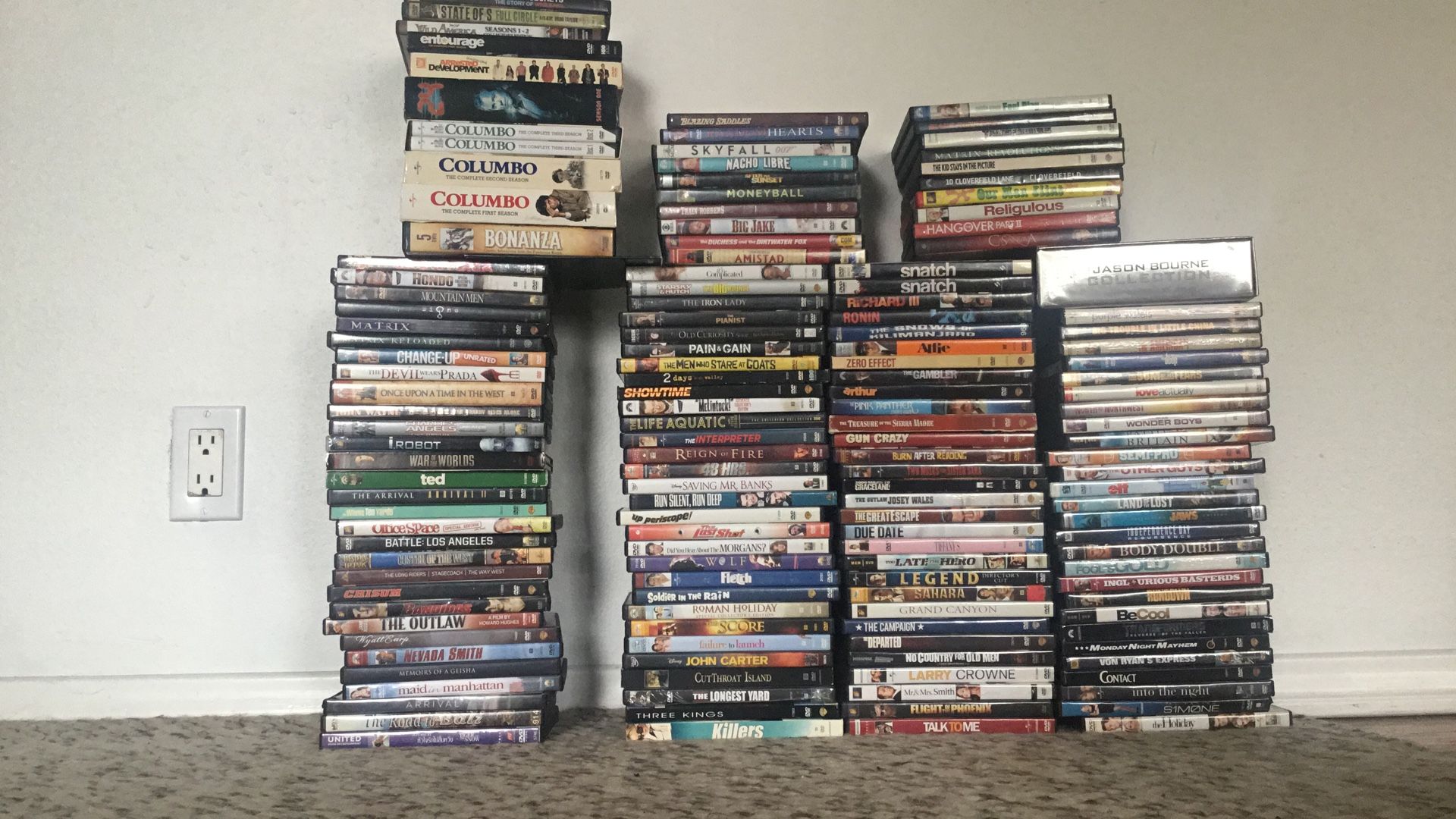 DVD ๐ LOT SALE. ๐ฟ140 DVD Movies๐ฟ 7 TV Series ๐บ๐ฝ๏ธ๐ฅ๐