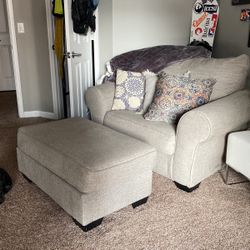 Oversized Chair And Ottoman - Ashley Furniture Home store