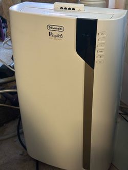De'Longhi Pinguino UV-Carelight Portable Air Conditioner