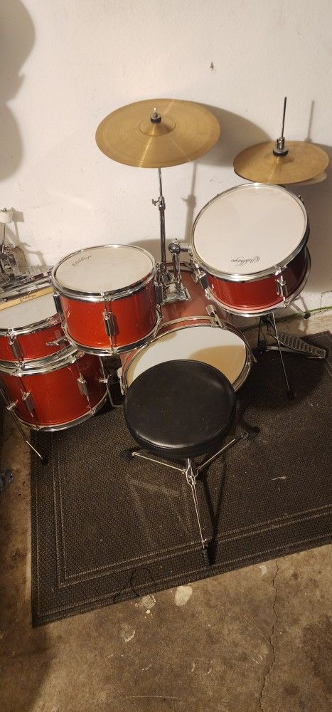 Drum Set, Kids To Teens Age Hardly Used...$55 Obo
