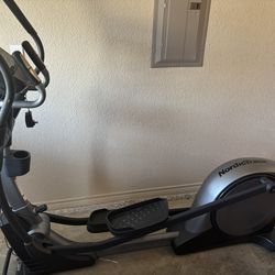 Nordictrac Life Fitness Elliptical Cross Trainer