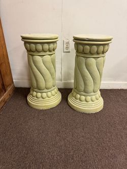 Pair of 24” Decorative Pedestal Columns / Plant Stands