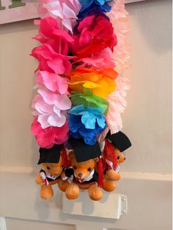 Graduation leis
