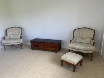 Queen Chairs With Footstools 