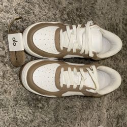 Alo Sneakers 