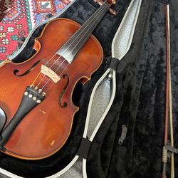 Pfretzscner vintage 1979 4/4 Strad copy violin, case and bow