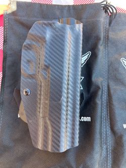 Outside the waistband Kydex holster for 1911