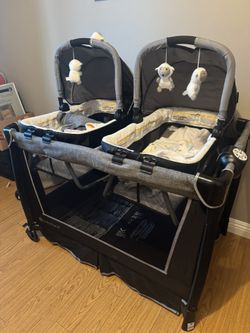 Twin Pack And Play