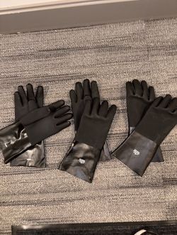 Rubber work gloves.