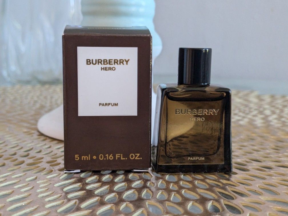 Burberry Hero Mini 