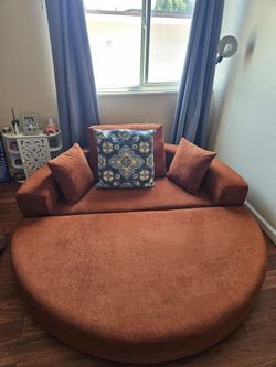 Round Fold Up Couch Love Seat