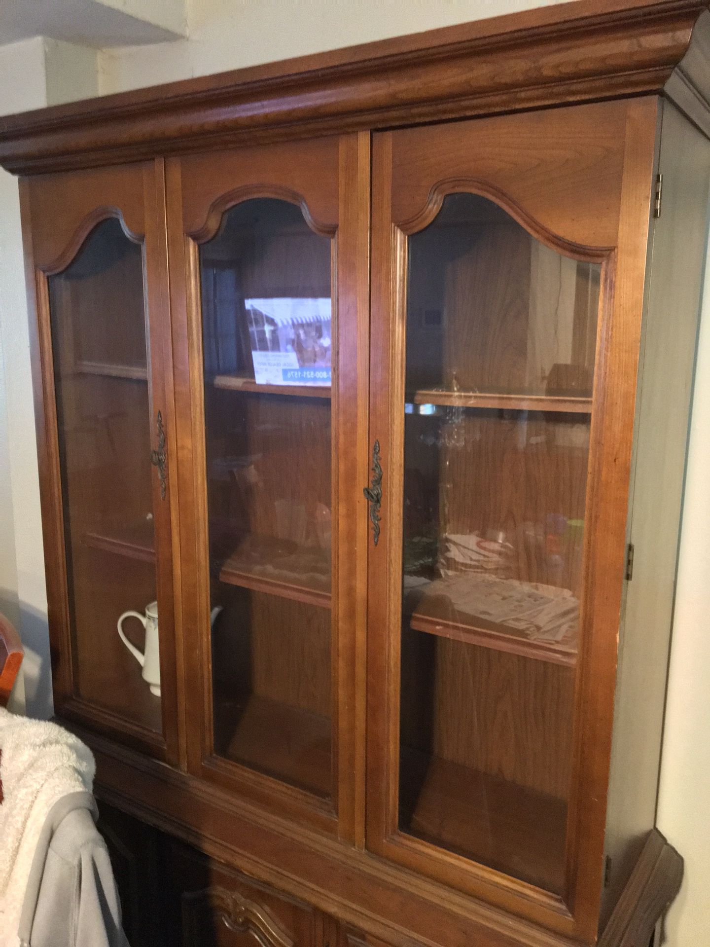 Excellent Condition China cabinet
