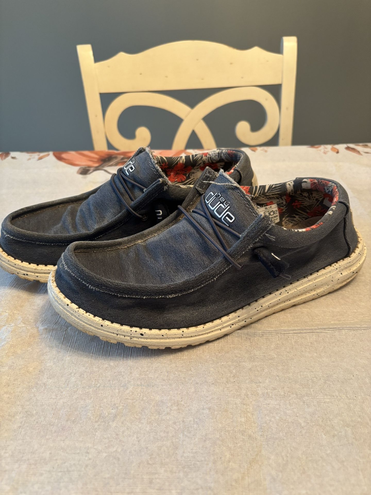 Hey Dude Shoes Men’s Size 9