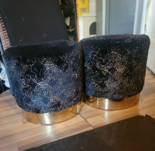 Really Nice Black & Gold Ottomans Chairs & Footrest