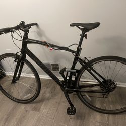 Lightly Used Hybrid Bike - Great Condition