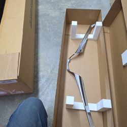 18-20 Toyota Sienna Grill 