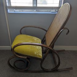 Vintage Rocking chair 