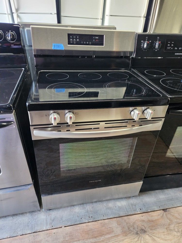 Frigidaire Electric Stove