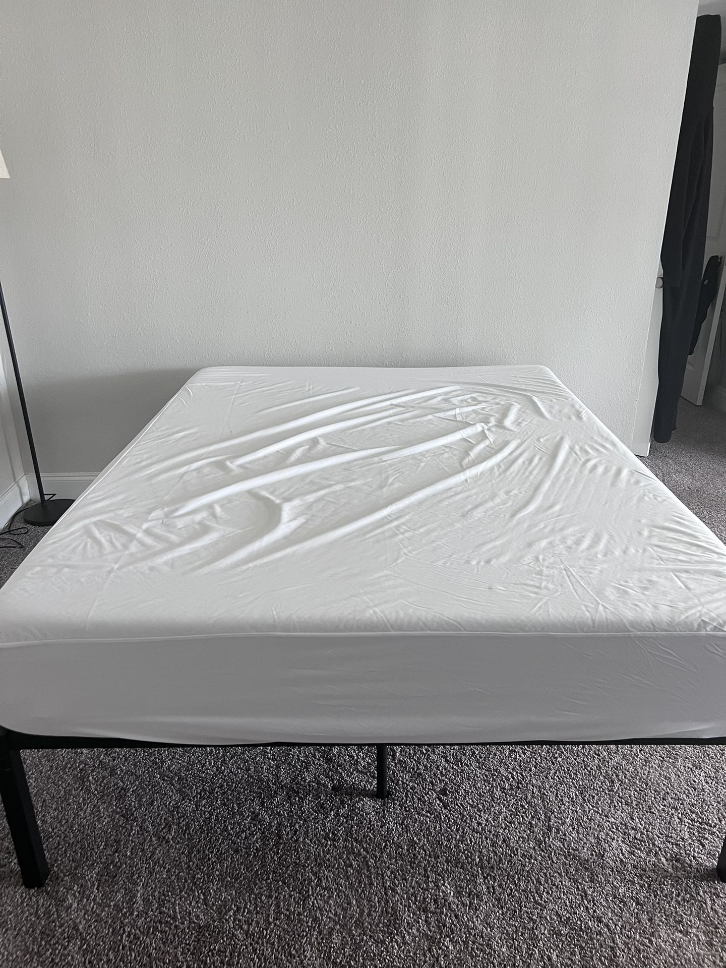 Queen size Memory Foam Mattress W/bed Frame