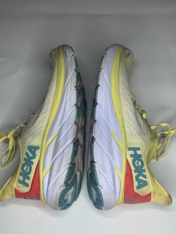 HOKA Clifton 8 Running Shoes Women’s 10B Men’s 8.5 Yellow Pear
