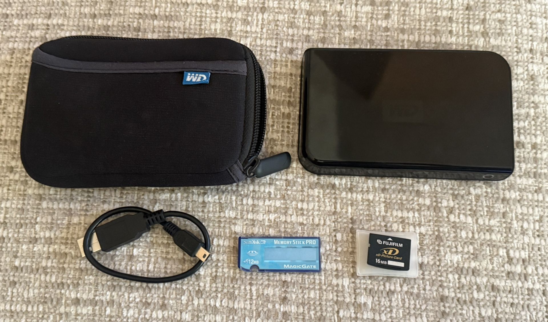 USB Western Digital wd wd1600u017-003 Black External Portable Hard Drive