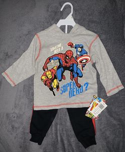 Kid’s Clothes (18M)