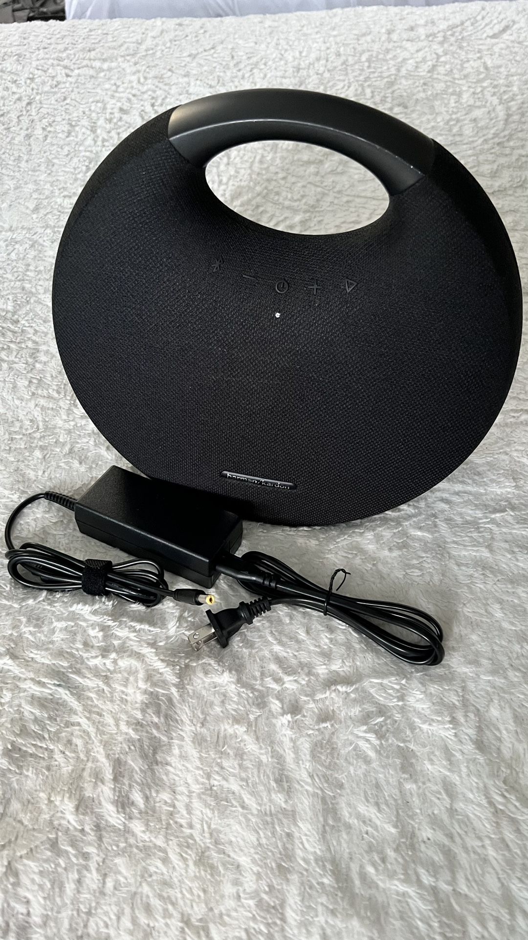 Onyx Portable Bluetooth Speaker