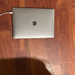 MacBook Pro 2018 Super Clean 
