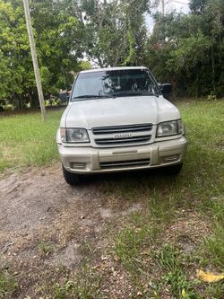 2001 Isuzu Trooper