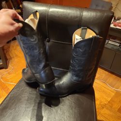 Dan POST BOOTS $150