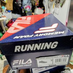 Brand new Fila women's tennis shoes size 9