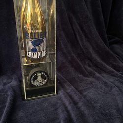 St Louis Blues Champagne Bottle In Case W/puck