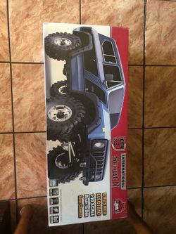 1:10 scale rc car