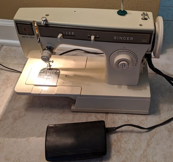 Vintage 1970s singer 1802c sewing machine with foot pedal for Sale in