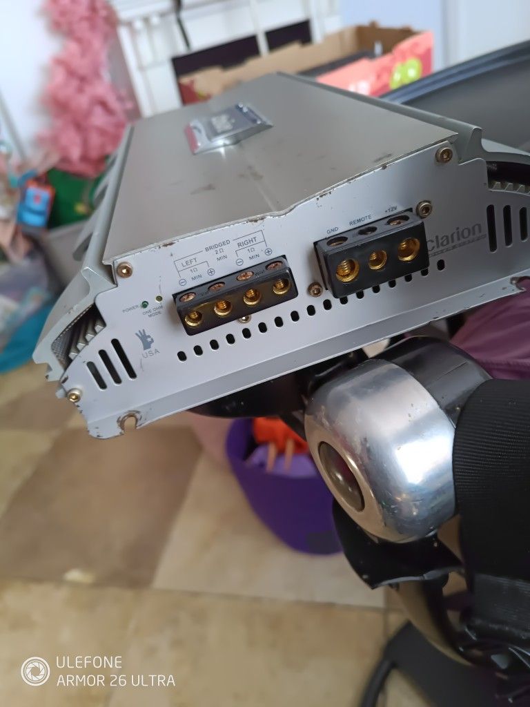 Clarion Amp