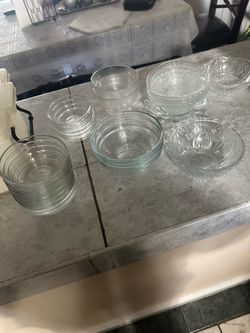 Platitos. de vidrio  usados de 5 differentes. Sizes