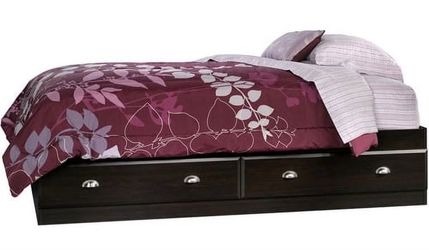 Twin bed with drawers