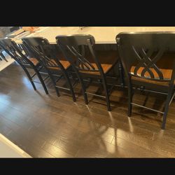 4 Wooden Bar Stools Style Farmhouse Good Condition