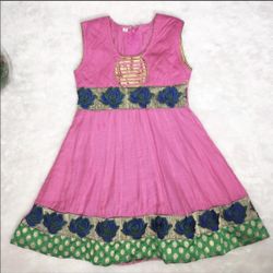 Little GIRL 2T 24 Months Toddler Sleeveless Pink Dress w Gold Waist Trim