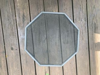 Octagon screen and grill