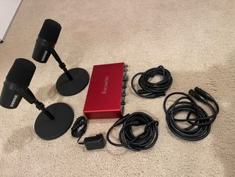Complete Podcast Kit - 2 Shure MV7 + Focusrite 18i8