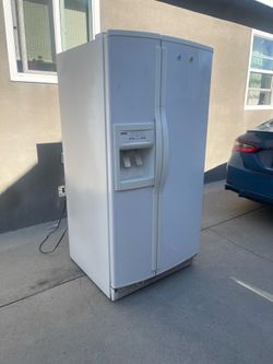 Double door Fridge