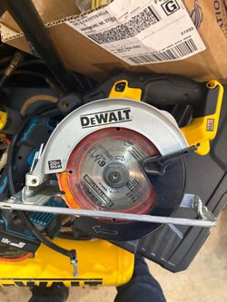 DeWalt 20V Max 6-1/2" Circular Saw