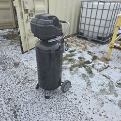 27 GALLON 200 Psi  HUSKY Air Compressor