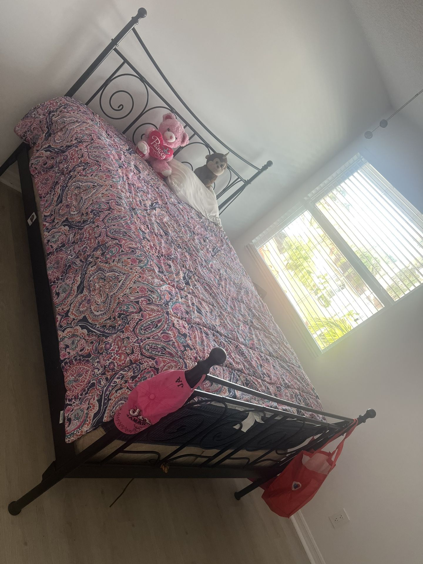 Full Bed For Including Mattress