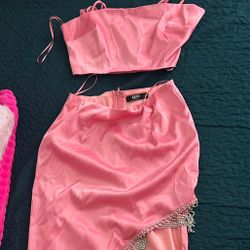 Boutique Top With Skirt